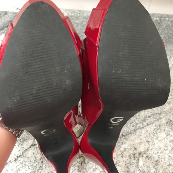 G by Guess Red Peep Toe Pumps - size 9.5 - Picture 5 of 5
